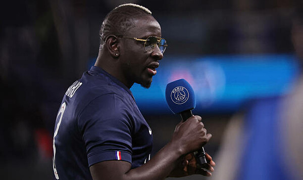 Экс-игрок ПСЖ и обидчик сборной Украины объявил о завершении карьеры Франции, Париж, Мамаду, Украины, Монпелье