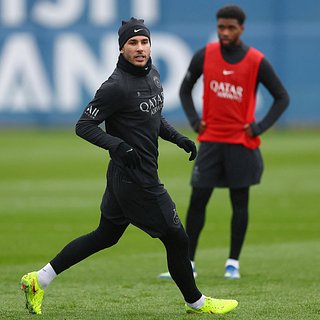 Эрнандес, Лола, Дюбуа, Версаля