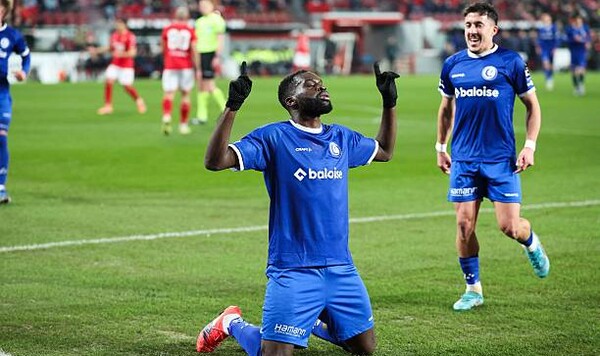 Он забил трижды. Гент в гостях отгрузил 4 мяча в ворота Стандарда Гент, Бельгии, Канга, Вильфрид