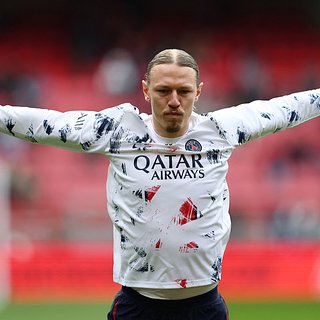 Сафонов, Фламенго, Equipe