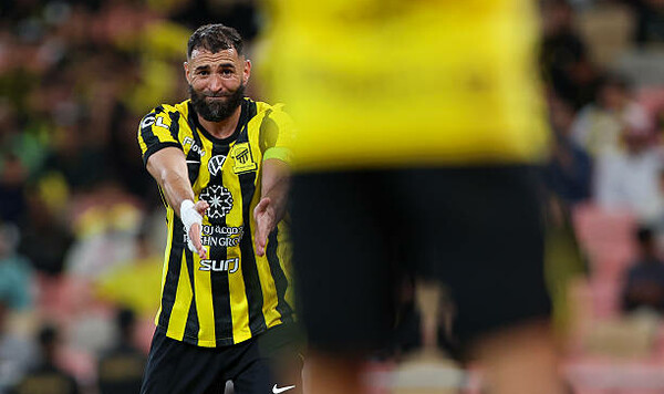 Поссорился с клубом. Бензема отказался подписать новый контракт Карим, Иттихад, Бензема, Хиляла