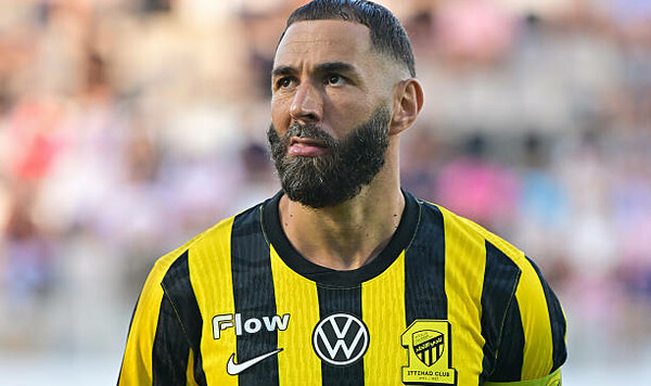 Барсу, Франции, Ливер, Штеген, Пэлас