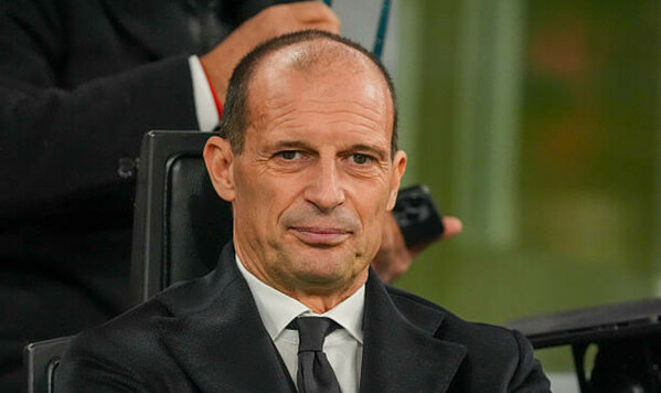 Милан, Серии, Болоньей, Массимилиано