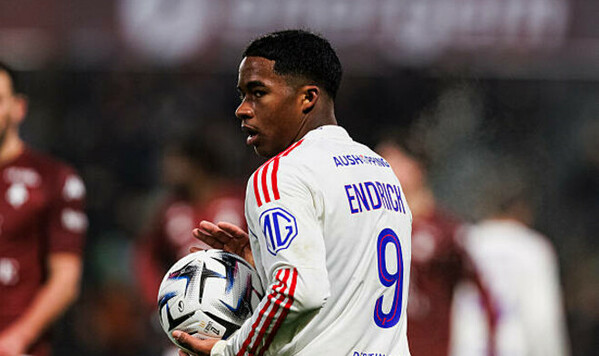 Реала, Лион, Франции