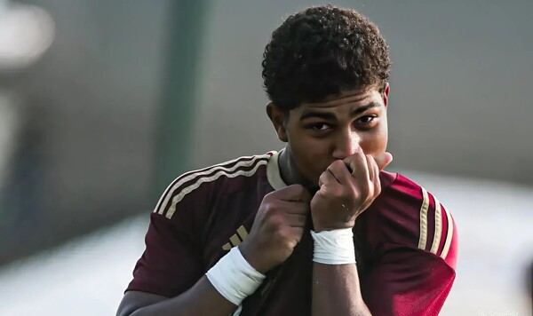 Венесуэлы, Динамо, Дэвис, Роман, Сентраль