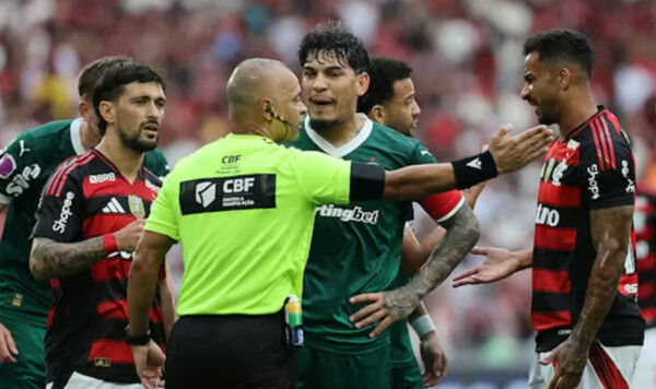 Йорке, Министерством, Паулу