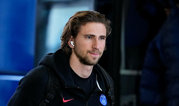 Какое место у Забарного? Опубликован рейтинг самых дорогих защитников мира Забарный, Салиба, Франции, Маркиньосом