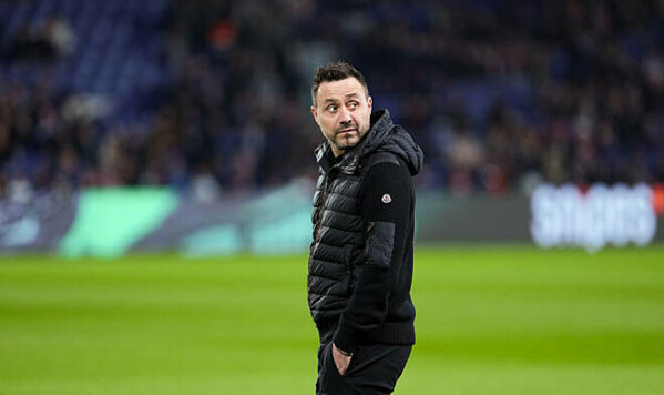 Роберто, Манчестер, Мартинес, Португалии