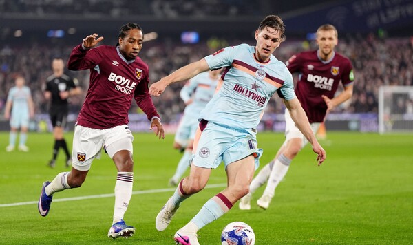 Кубке, Брентфорда, Англии, Ярмолюк