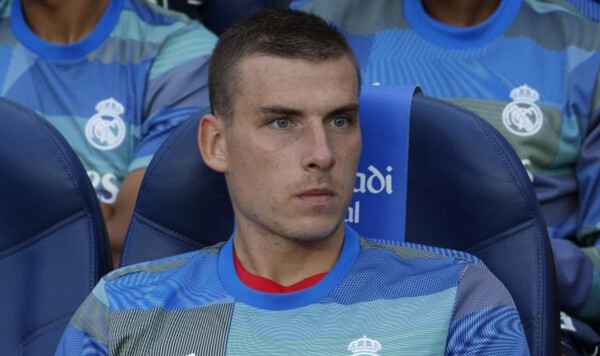 Лунина, Милан, Куртуа, Украины