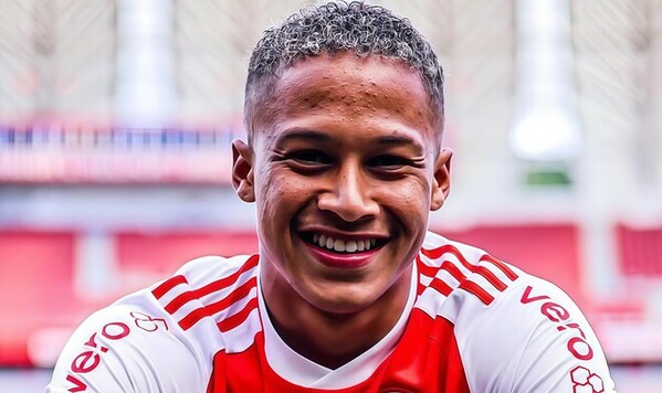 Витиньо, Динамо, Интернасьонале, Атлетико