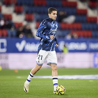 Представитель Захаряна объяснил большое количество травм у футболиста Захаряна, Сосьедад, Арсена, Голубин, Реал