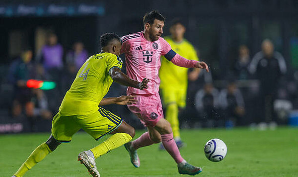 Динамо Киев и другие. Команды, которым Месси забивал юбилейные голы Месси, Лионеля, Динамо