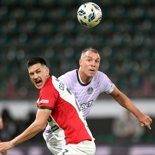 «Локомотив» разгромил «Акрон» в матче РПЛ Локомотив, Акрон, Алексей, Батраков