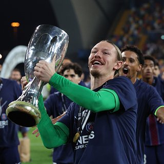 Вратарь Сафонов подорожал Сафонов, Лиги, Кварацхелия, Хвичу, Лигу