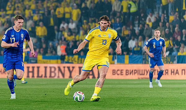 Украина, Забарный, Швеция, Валенсии