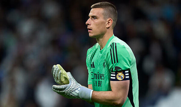 Источник: Перес высоко ценит Лунина, его рассматривают как замену Куртуа Перес, Реал, Лунин