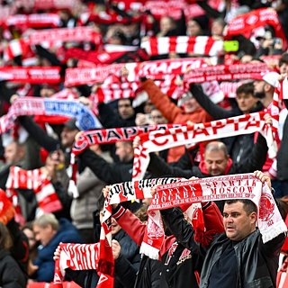 Фанаты «Зенита» решили стать миролюбивее Зенит, Спартак, России, Ландскрона, Локомотива