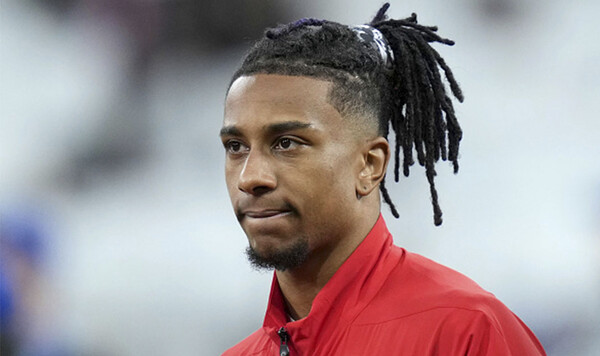 ФОТО. Звезда Баварии уникален даже вне поля: отказался от спонсоров Олисе, Баварии, Пэлас, Говорят