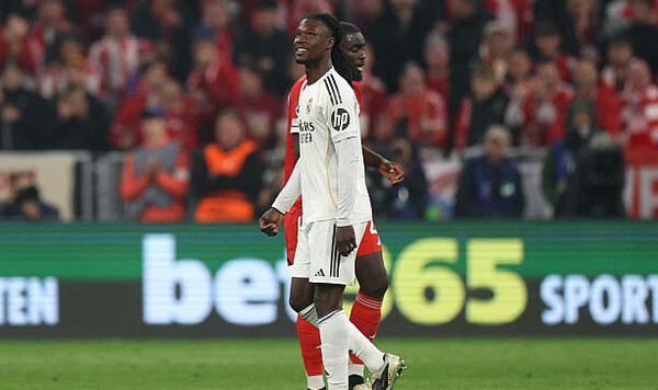 Реал, Пако, Камавинги, Буйо