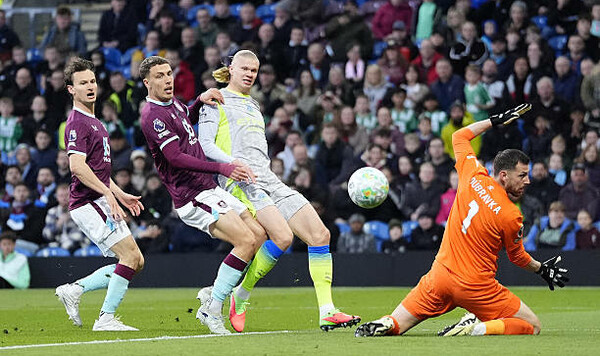 Холанд, Сіті, Бернли, Лідс