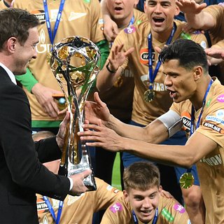 Бразилии, Зенита, Сантос, Мексике