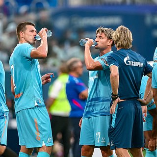 «Зенит» потратил 10 часов на дорогу в Воронеж Зенит, Воронеж, Факел