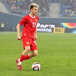 Головин, Лидс, Ливерпуль, Монако, Вилла