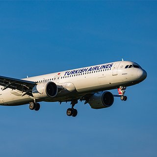 Airlines, Turkish, Chartered, Ливерпуль, Standard